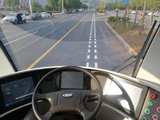 客車(chē)自動(dòng)破窗裝置,遙控自動(dòng)破玻器,破窗器,南冠破玻器